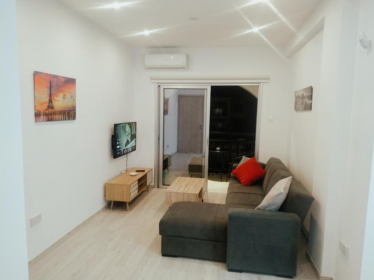 Charming Holiday Retreat Kato Paphos Apt 400M To The Beach Extérieur photo